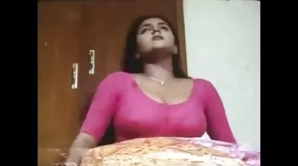 ख़त्म करने बीएफ एचडी सेक्सी मूवी के लिए युवा श्यामला भीड़ पर क्रिसमस की पूर्व संध्या