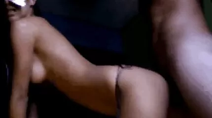 एक सुंदर चेहरे के साथ एक पतली फूहड़ के लिए हार्ड गुदा सेक्सी बीएफ फुल मूवी एचडी में त्रिगुट
